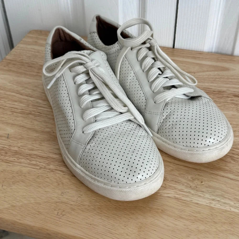 Caslon‎ Perforated Leather Sneakers 9M White Minimalist Low Top Trainers